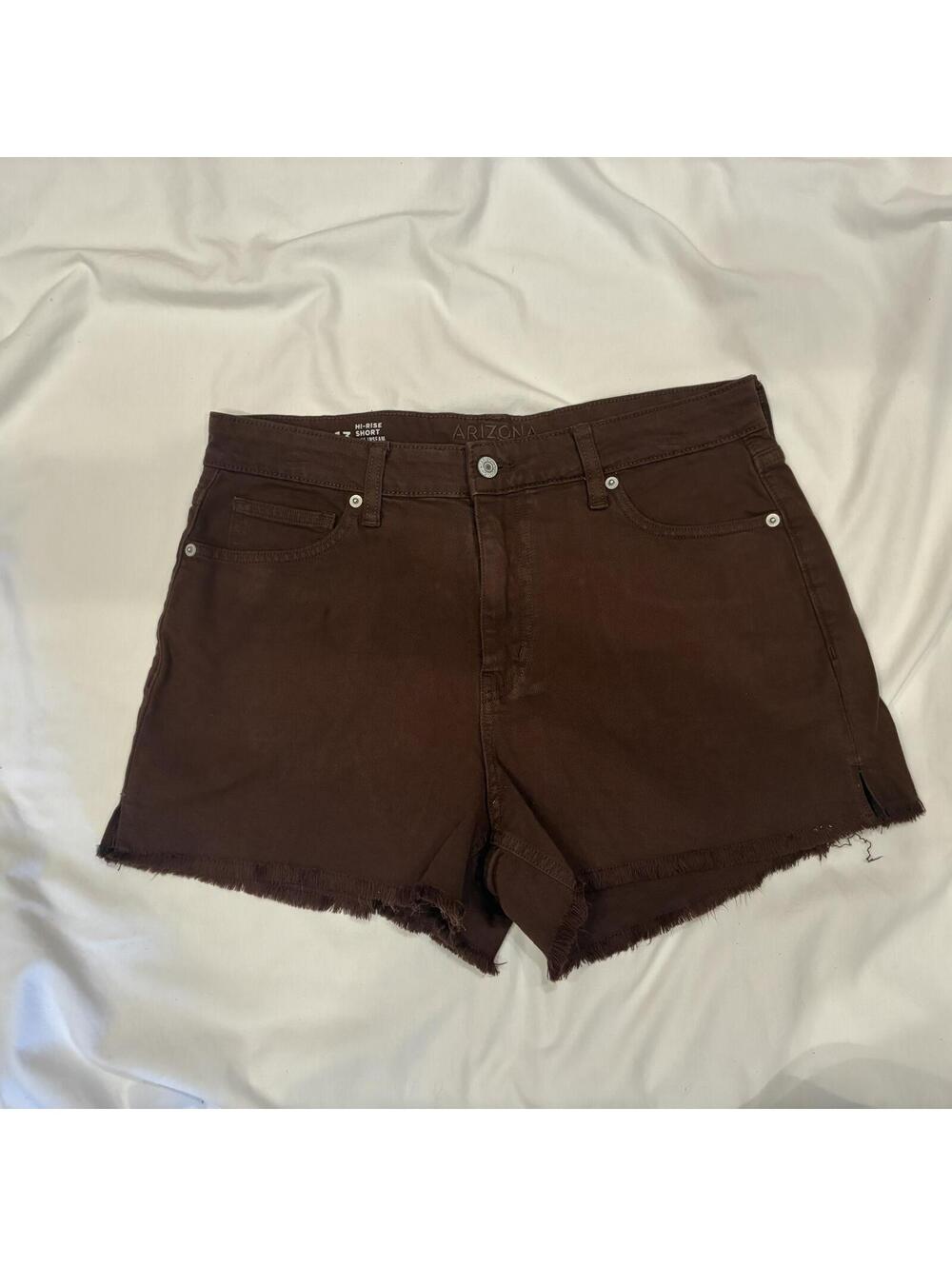 Arizona Womans Sz13 Brown DenimHigh-Rise  Raw Hem Shortie Shorts